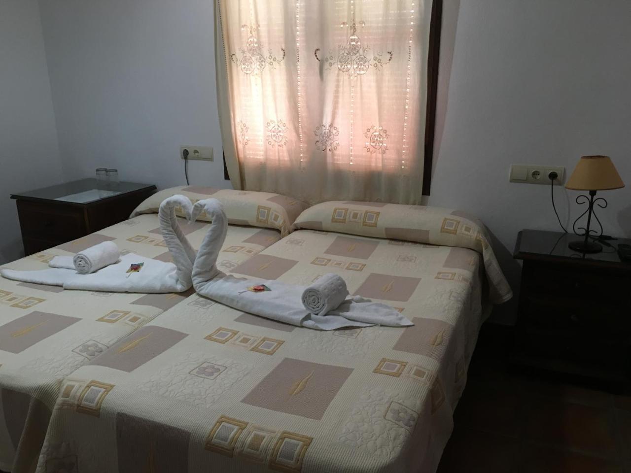 La Despensa Del Valle Restábal Екстериор снимка